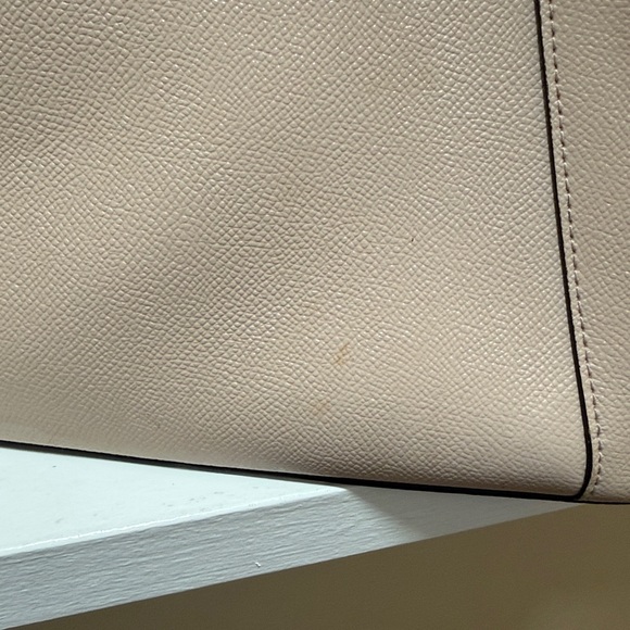 Michael Kors blush pink Tote with Gold Accents - Picture 6 of 7